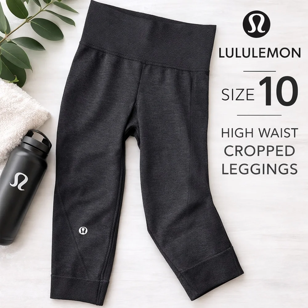 Lululemon Size 10 High Waist Cropped Leggings Black Seamless Yoga Gym Capri